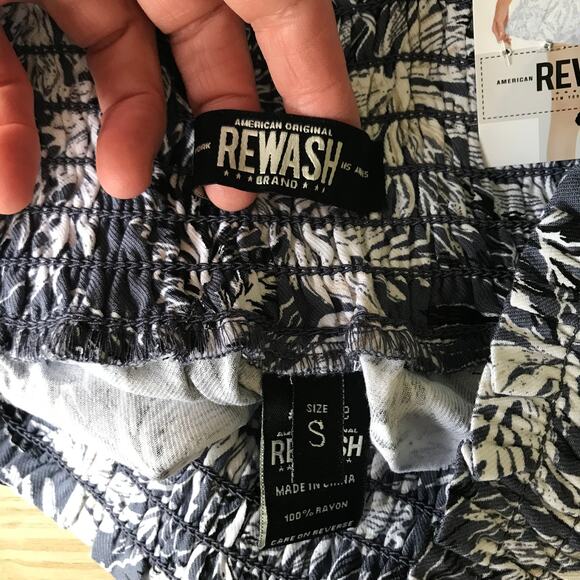 Rewash Shorts Womens Small Blue Floral Flutter‎ Loose Flowy Tropical Summer - Picture 11 of 13